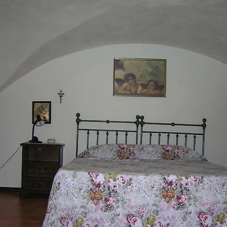 Holiday home Dei Leoni *