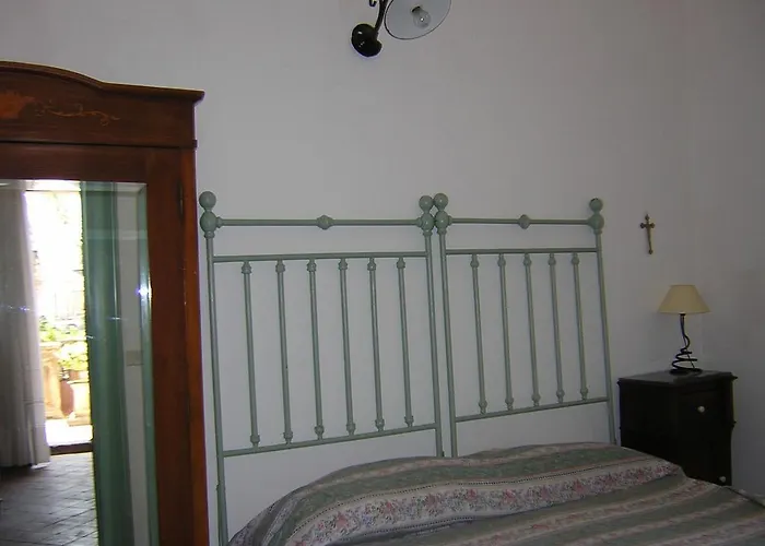 Dei Leoni Santa Tecla